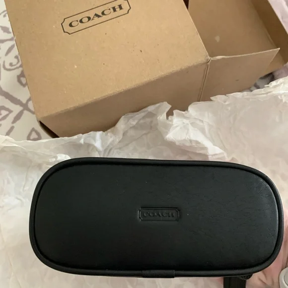 RARE MINT NIB “Vintage” Coach Small Leather Cosmetic pouch Glove tanned Leather - Picture 2 of 4